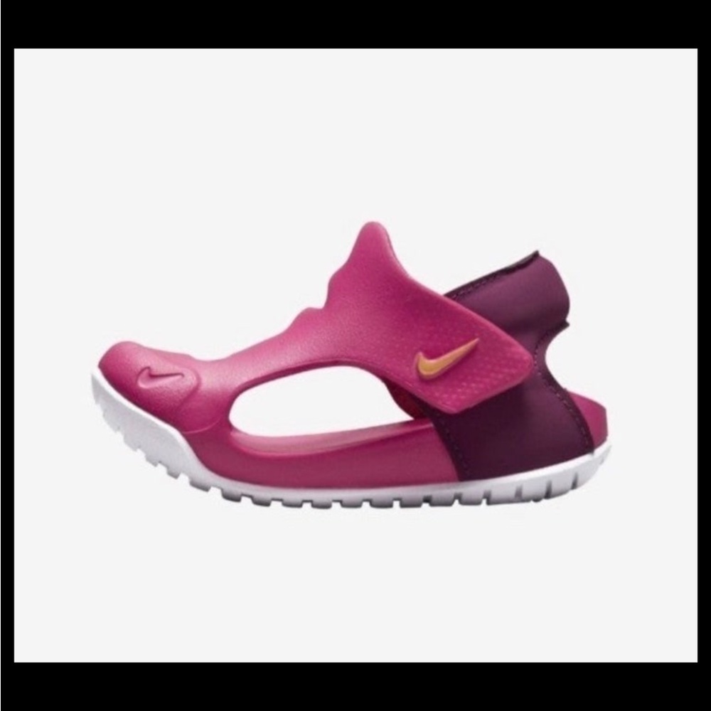 Nike kids sandals 6c NWT